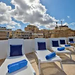 Valletta Luxury 4-Bedroom Duplex With Stunning Sea Views Private Terrace And Jacuzzi