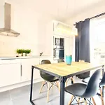 Valletta Art Penthouse With Seaview