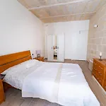 Central Valletta Townhouse-Hosted By Sweetstay