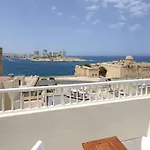 Vallettastay - Harbor View Gem- Sea View 1 Bed Apt