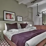 Private Rooms With Bathroom In Valletta