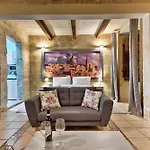 Laparelli Suite 1