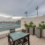 49/3 Seafront Duplex Penthouse In Valletta