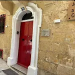 Vincenti\'S Nest In Valletta