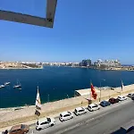 Valletta Seafront Apartment