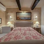 A Luxurious Palazzo In Valetta With Private Pool By 360 Estates