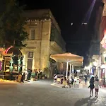 Luciano Valletta Boutique