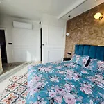 Luciano Al Porto Boutique