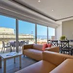 Valletta Luxe 3-Bedroom Duplex Penthouse With Sea View Terrace And Jacuzzi