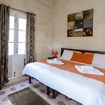 Casa Lapira