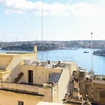 Casa Lapira