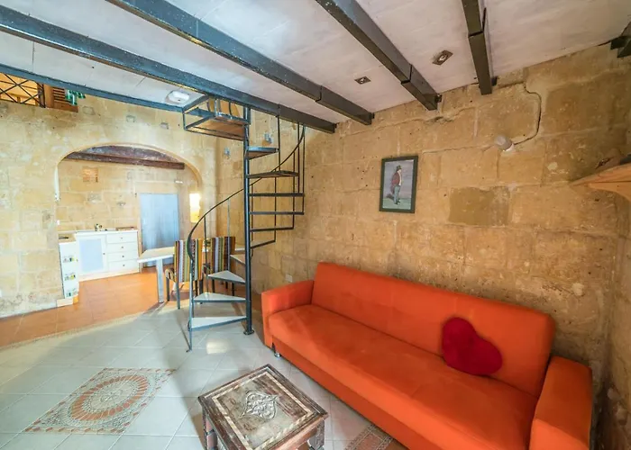 Pa- Pandora\'S Loft