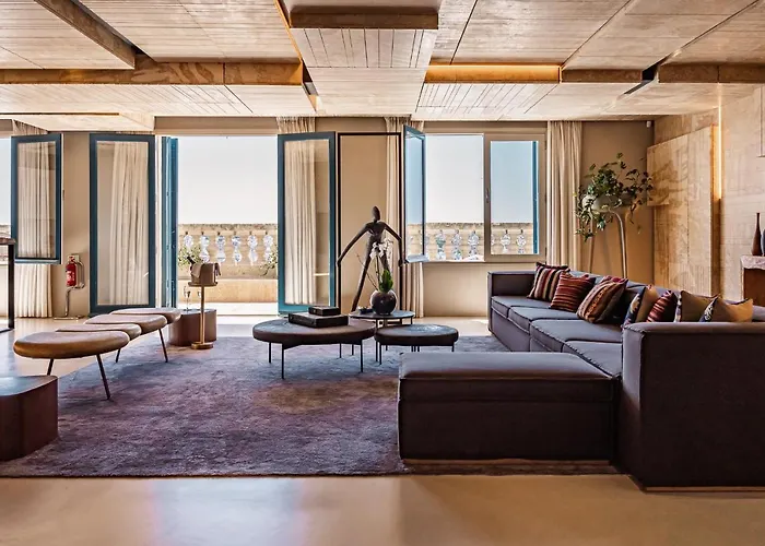 Iniala Harbour House
