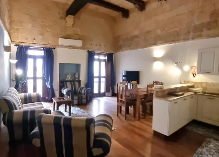 Vallettacharme - 2 Bedrooms Flat In The Heart Of The City