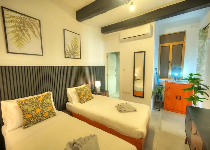 Cozy Flat. Swim Beach 2 Minutes Walk. The Old Valletta Mcri1-1