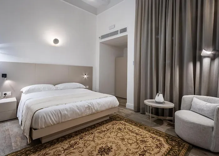 Old Theatre Suites - Montecristo