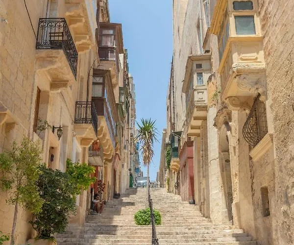 Valletta Central Historical Apartments