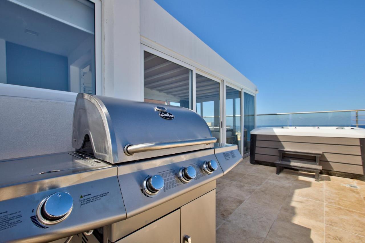 Luxury 4-bedroom Duplex With Stunning Sea Views Private Terrace And Jacuzzi