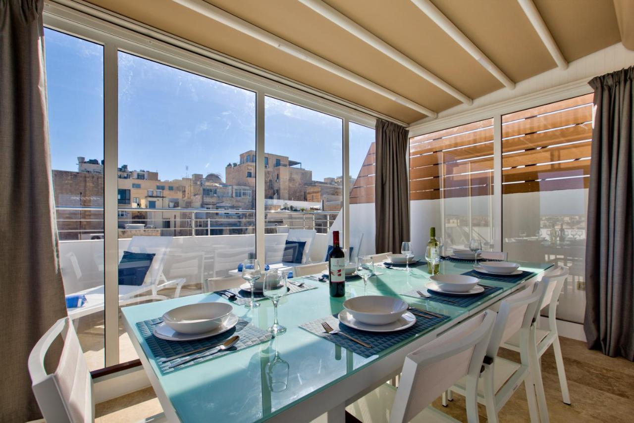 Luxury 4-bedroom Duplex With Stunning Sea Views Private Terrace And Jacuzzi Apartment Valletta