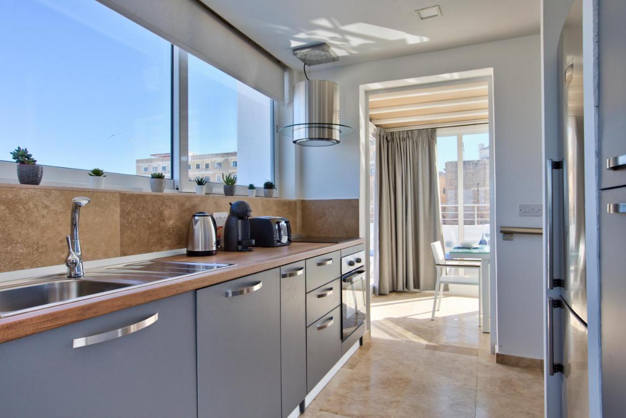 Luxury 4-bedroom Duplex With Stunning Sea Views Private Terrace And Jacuzzi Apartment *