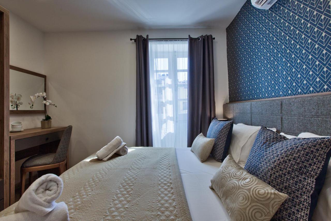 Luxury 4-bedroom Duplex With Stunning Sea Views Private Terrace And Jacuzzi Apartment Valletta