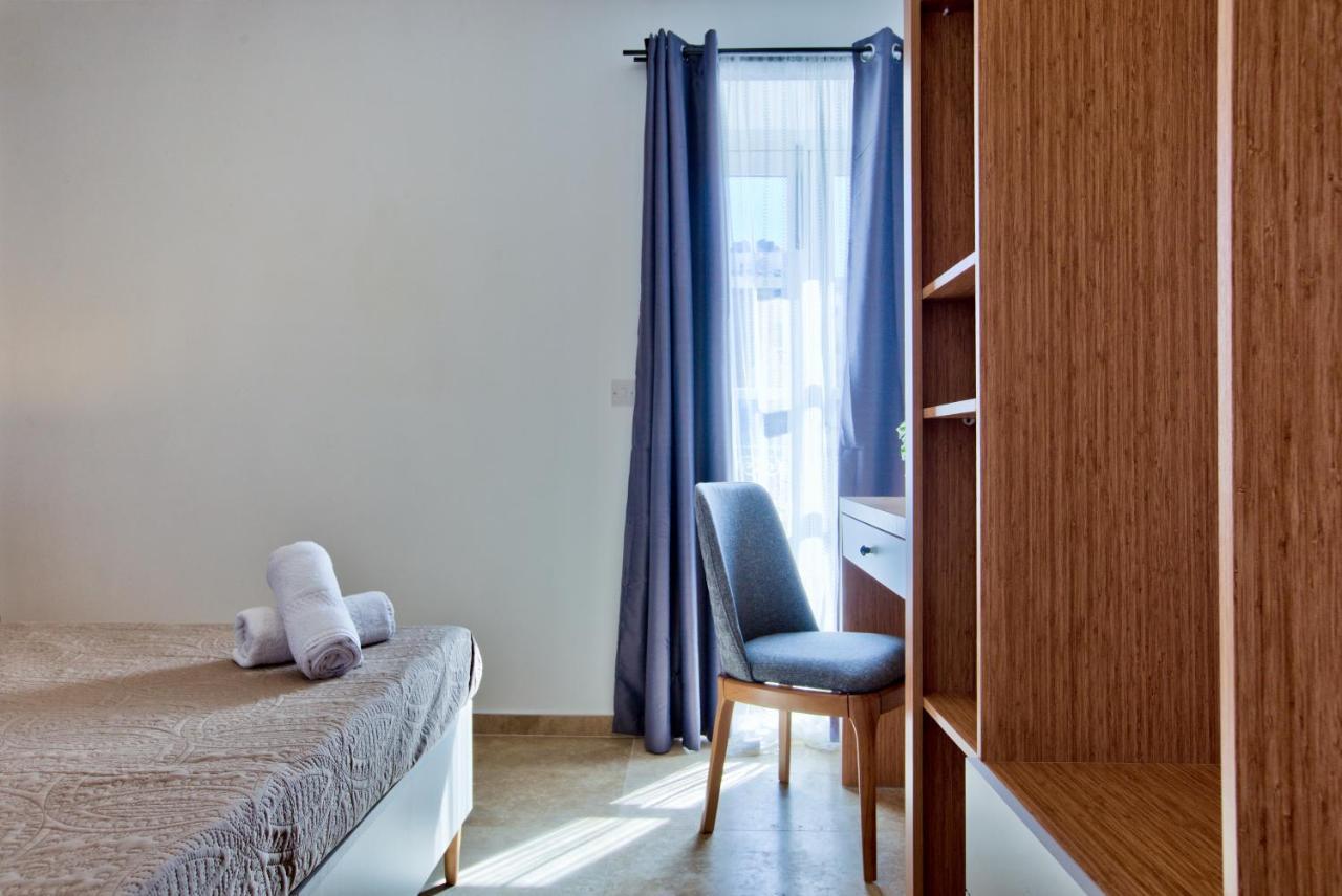 Luxury 4-bedroom Duplex With Stunning Sea Views Private Terrace And Jacuzzi * Valletta