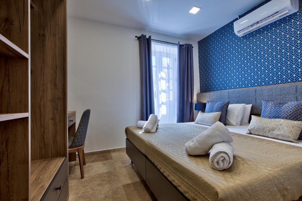 Luxury 4-bedroom Duplex With Stunning Sea Views Private Terrace And Jacuzzi