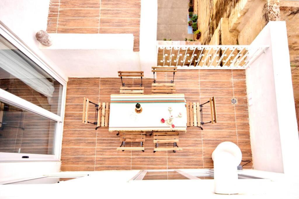 Apartment Art Penthouse With Seaview Valletta