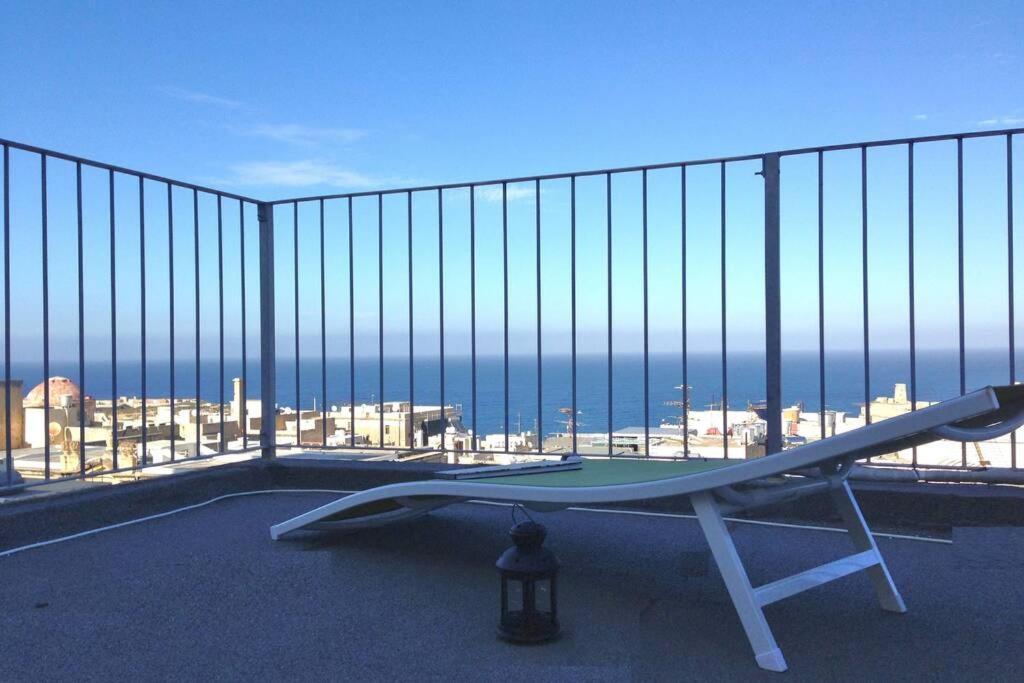 Art Penthouse With Seaview Apartment