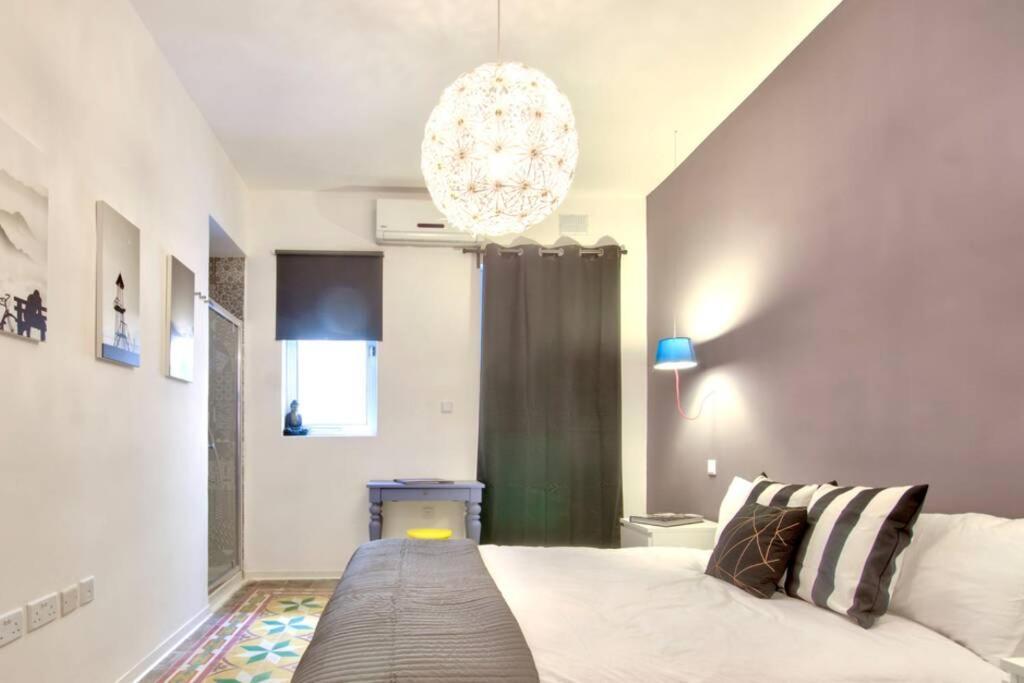 Art Penthouse With Seaview Apartment