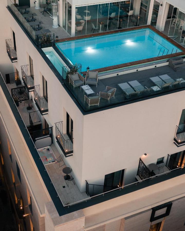 The Embassy Hotel