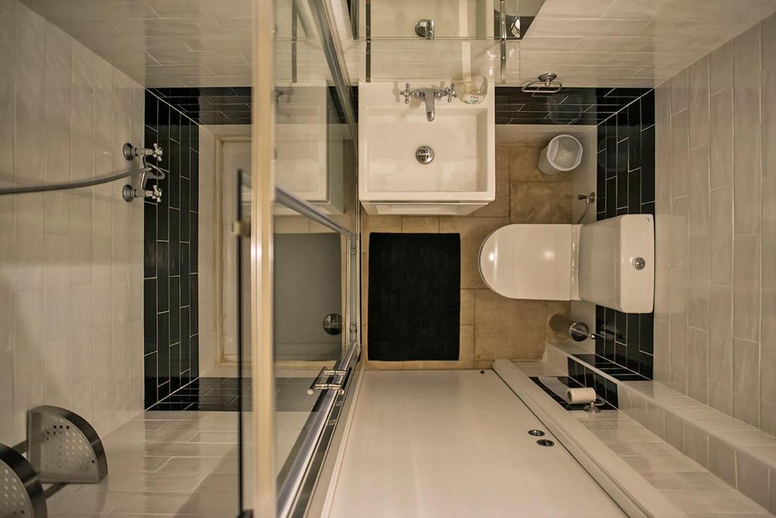No 68 In Guest house