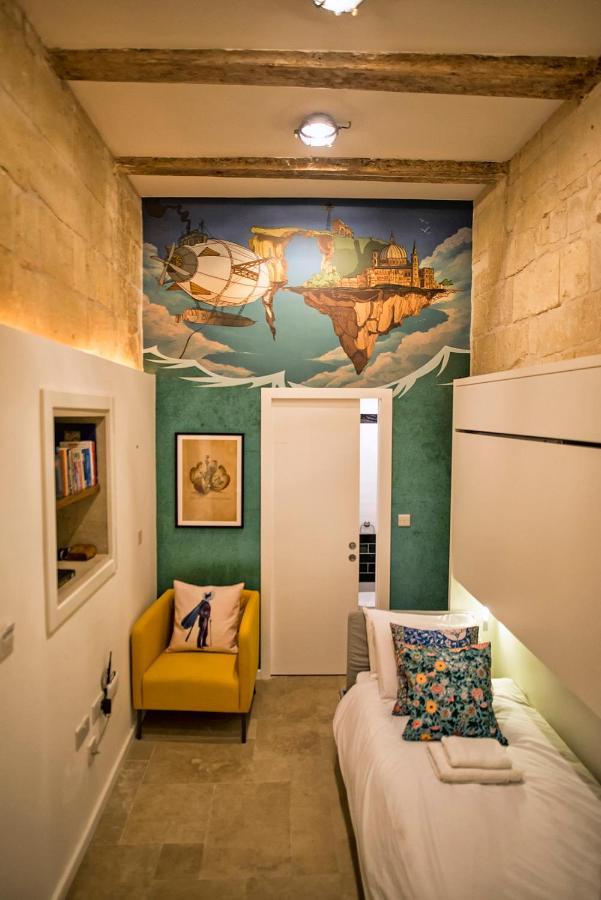 No 68 In * Valletta