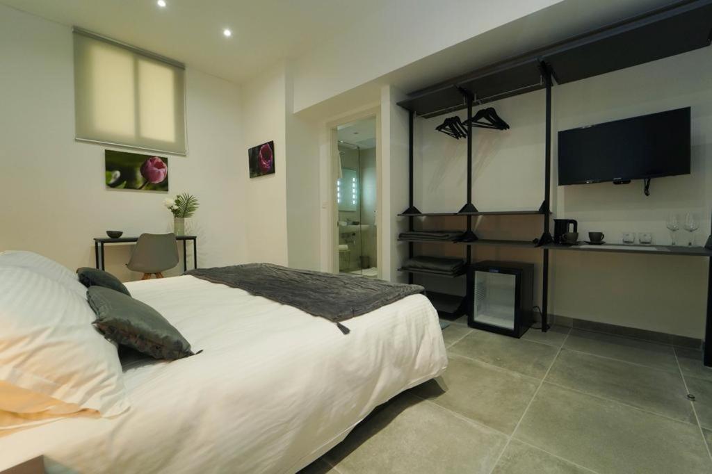 Guest house Capital