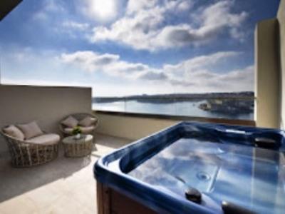 Hotel British