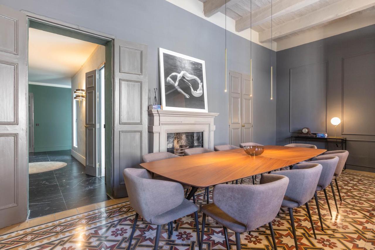 Luxury Duplex With Balcony, Apartment