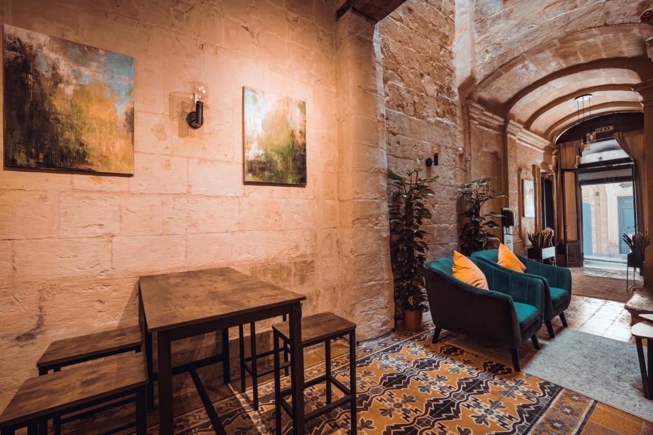 Palazzo Del Pazzo Homestay *
