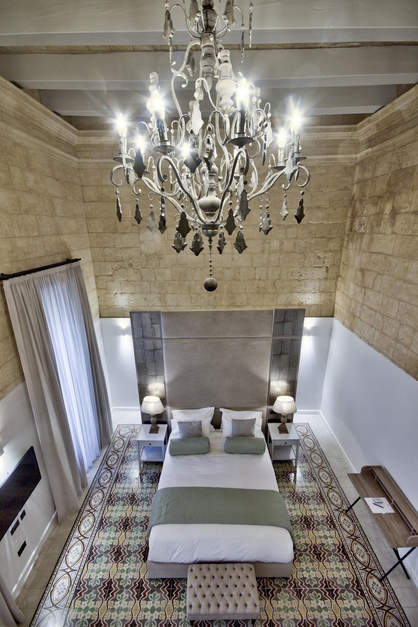 66 Saint Paul's & Valletta