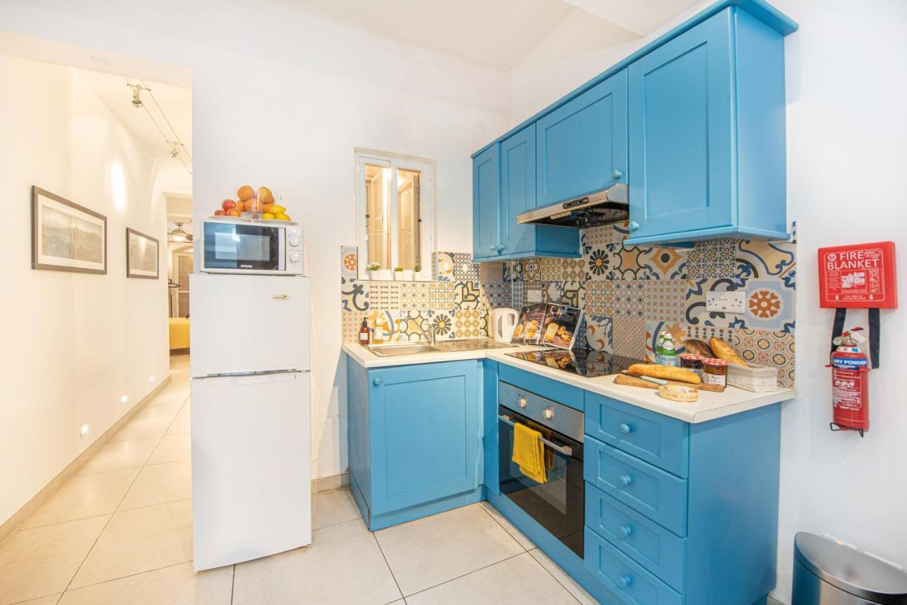 Ferry Apartment