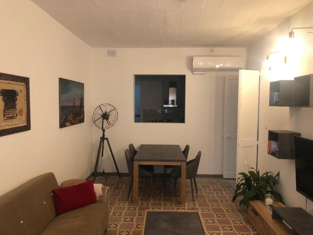 Apartment Retro