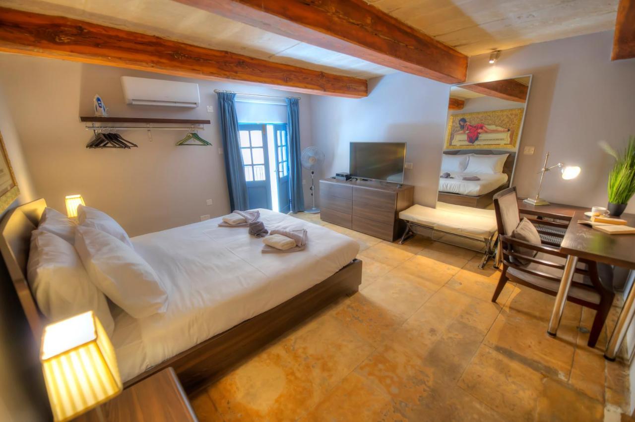 Holiday home Romantic And Historical Maisonette In The Center Of Mbal1-1 *