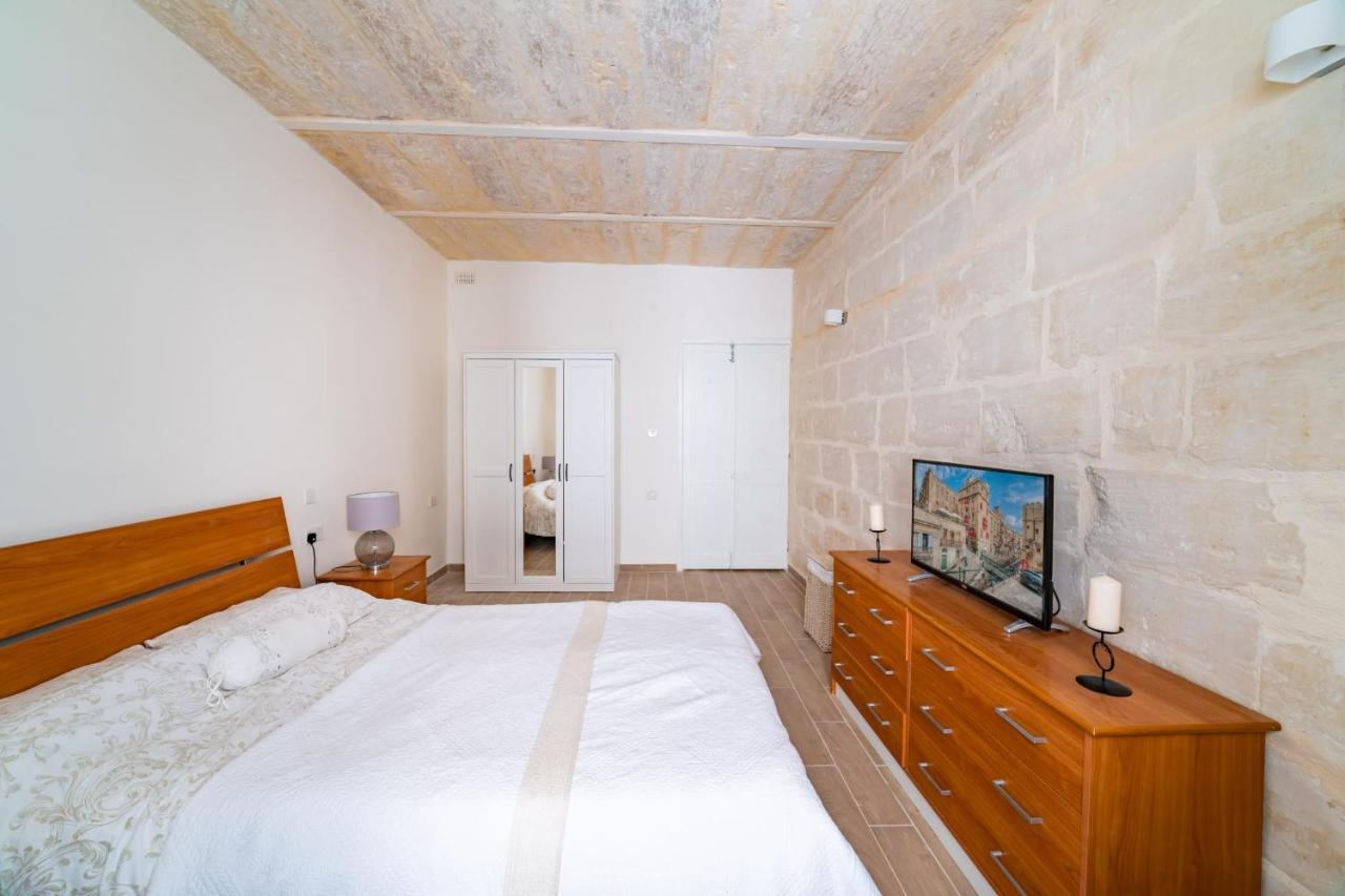 Townhouse-hosted By Sweetstay Apartment *