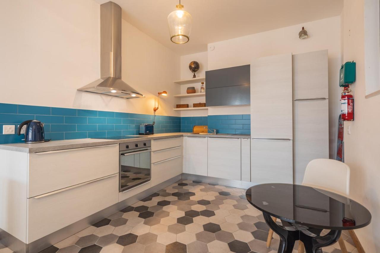 Two Bedroom Close To The Sea