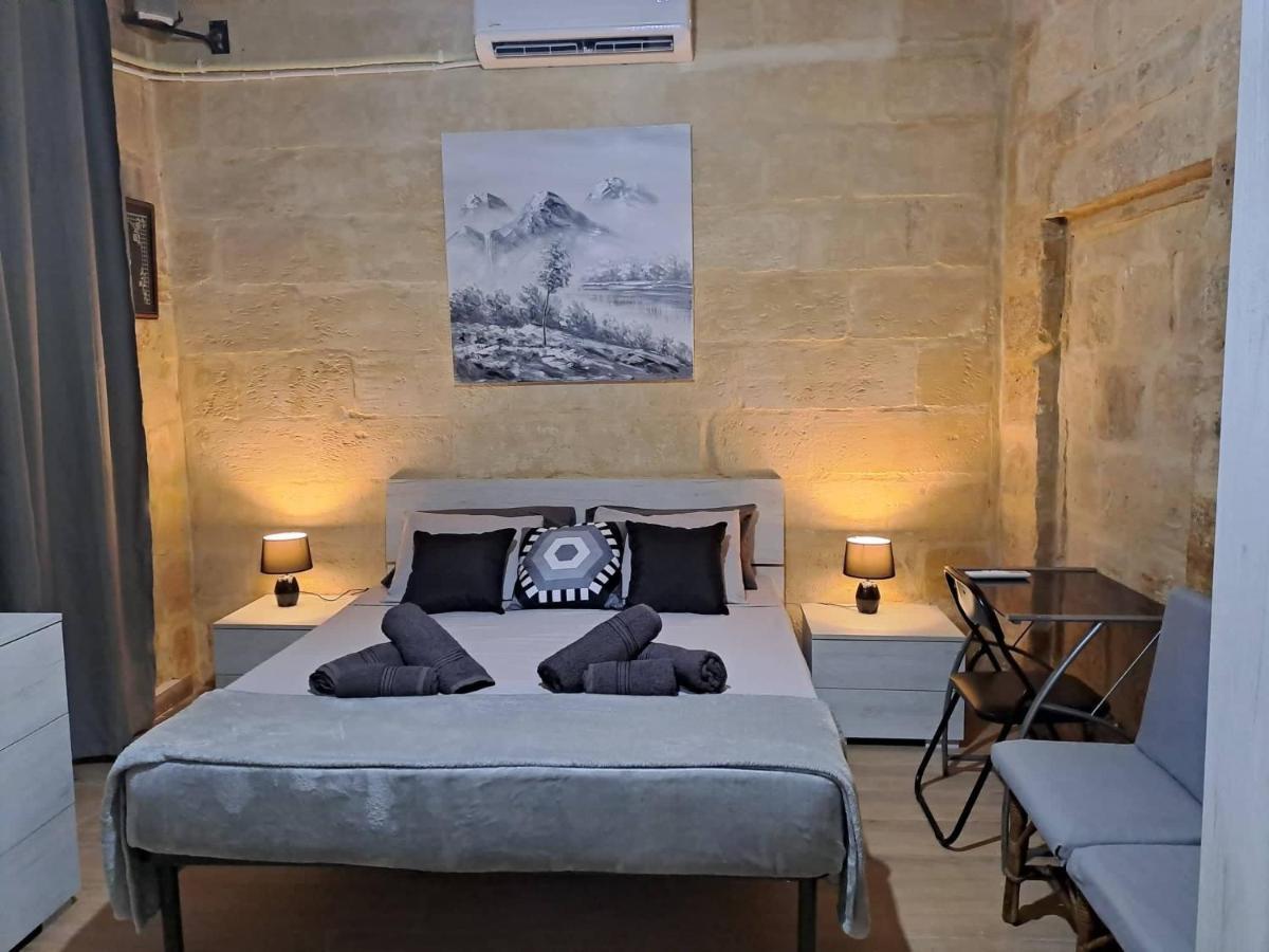 Lovely 1 Bedroom In The Heart Of *