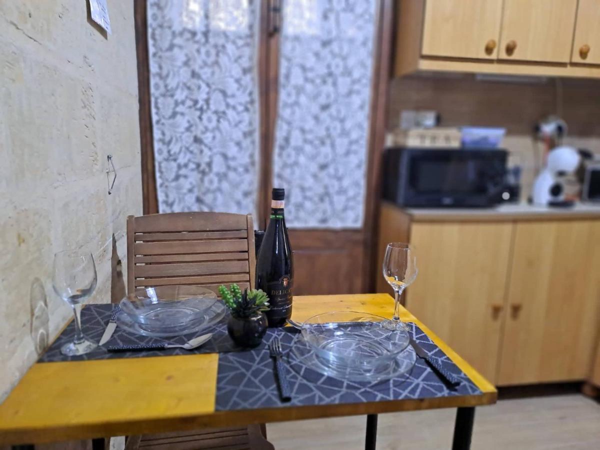 Lovely 1 Bedroom In The Heart Of Apartment