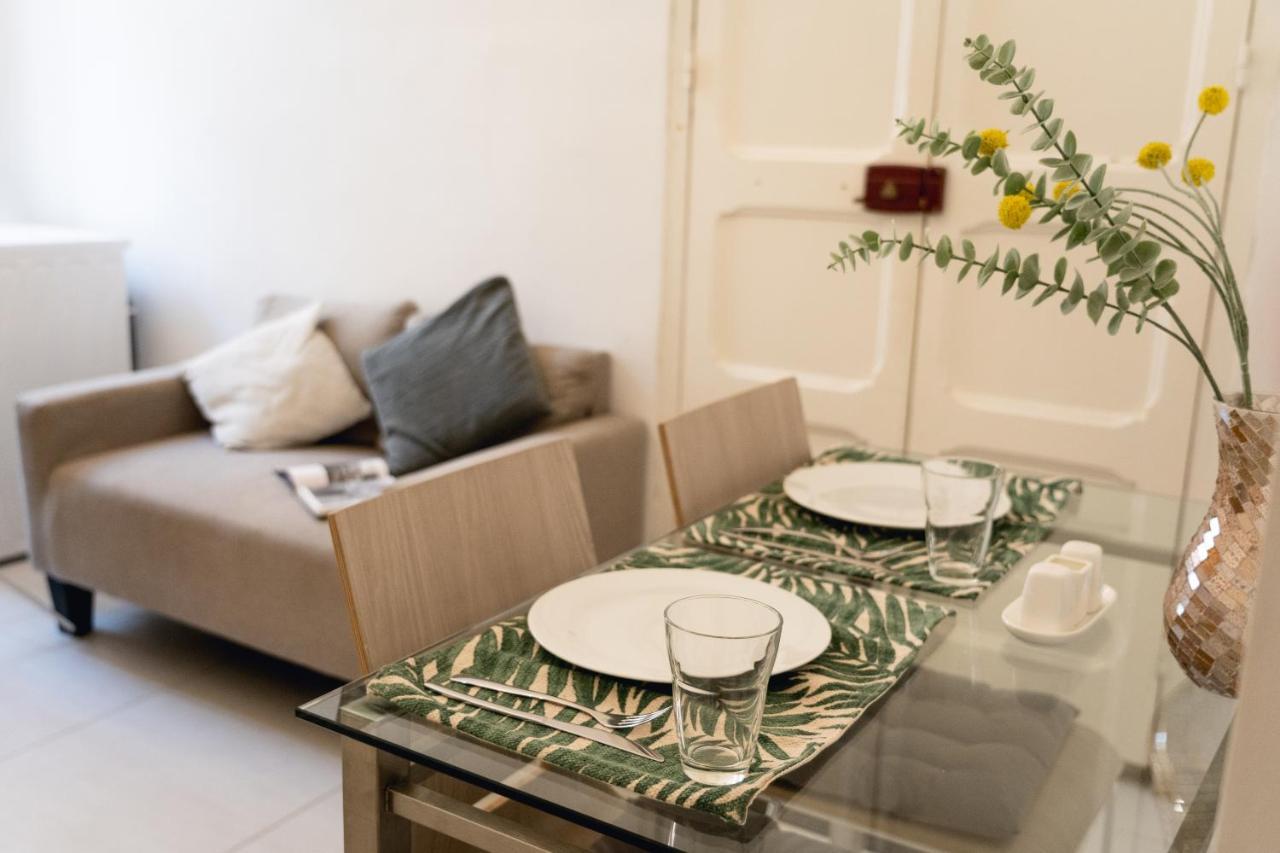 Unique 1 Bedroom In Hearth Of Old Valetta Apartment *