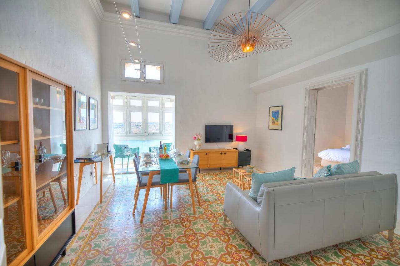 Holiday home Spacious Maisonette With Spectacular Views Ibri1-1