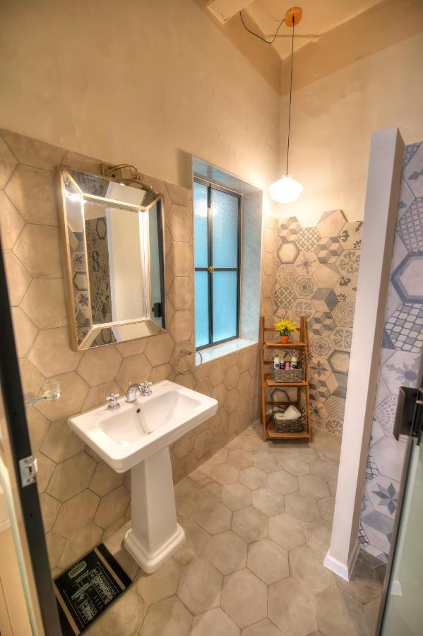 Charming & Traditional Flat In Center Esch1-2 *