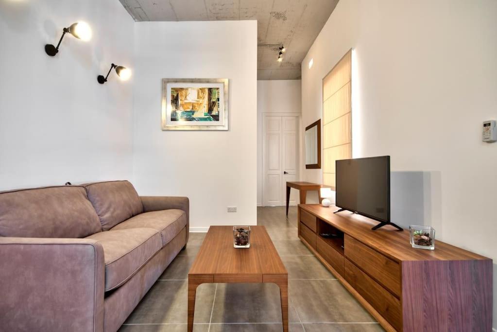 Vallettastay - Harbor View Gem -sea View 2 Bed