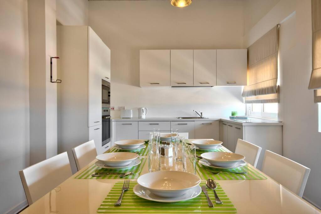 Vallettastay - Harbor View Gem -sea View 2 Bed